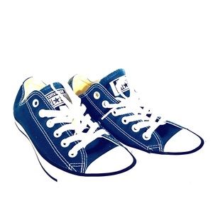 Navy Converse All-Stars